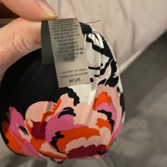 Victoria secret floral swim top size M - Picture 3 of 3